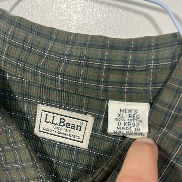 VINTAGE L.L. Bean Green Casual Button Down Shirt - Picture 2 of 6